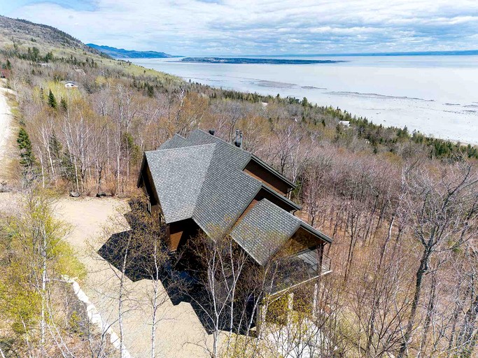 Vacation Rentals (Canada, Petite-Rivière-Saint-François, Quebec)