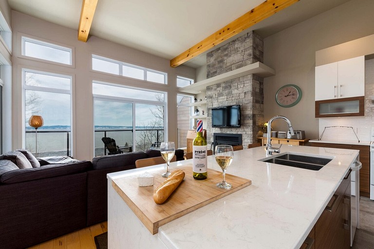 Vacation Rentals (Canada, Petite-Rivière-Saint-François, Quebec)