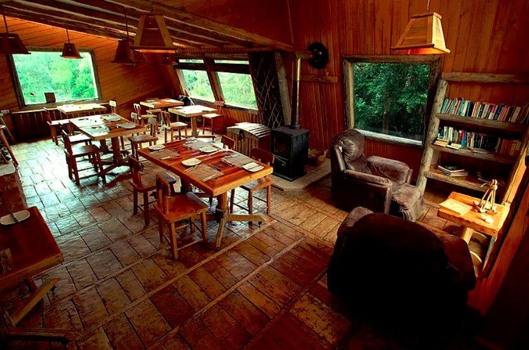 Cabins (Queilén, Los Lagos, Chile)