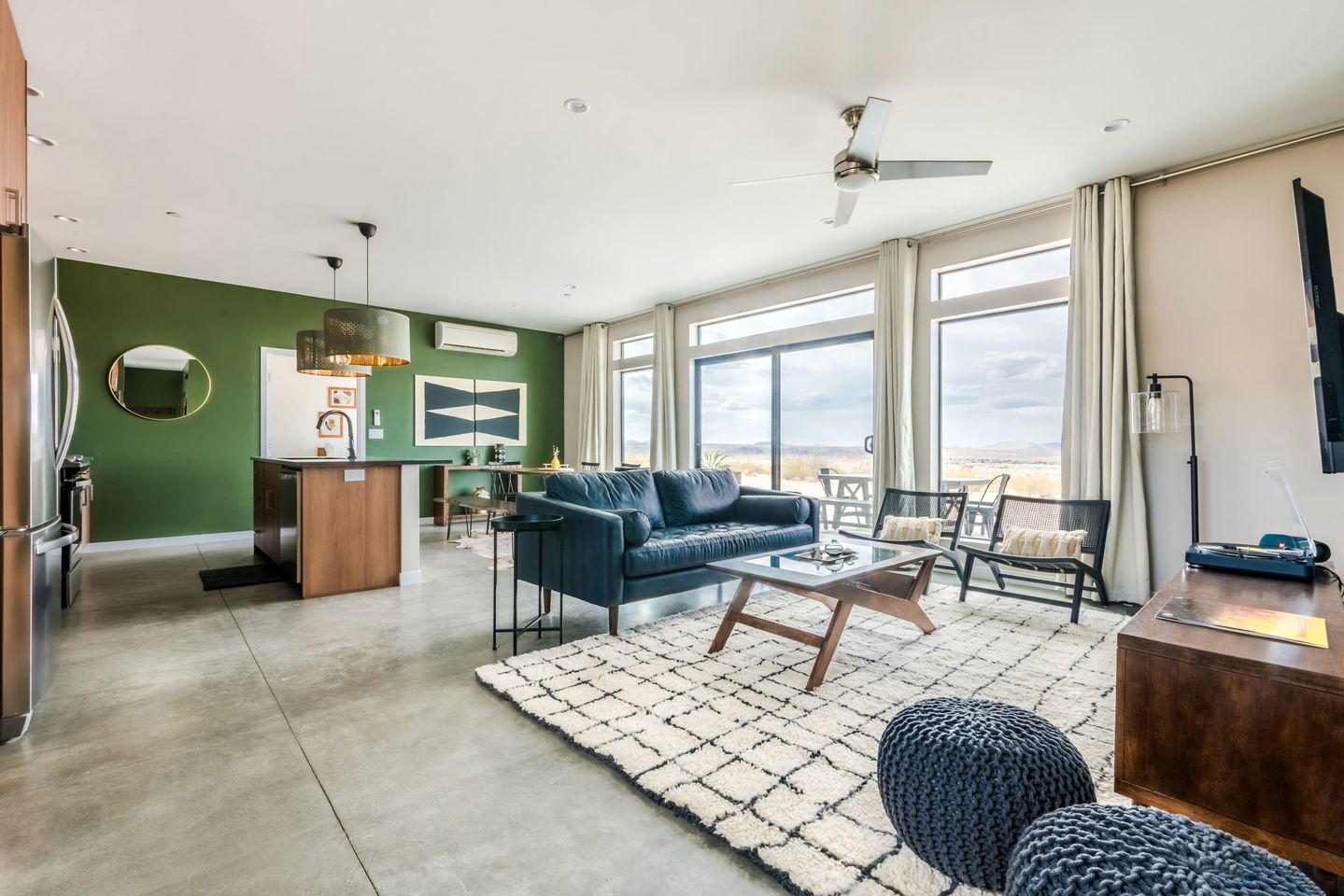 Secluded Vacation Rental with Hot-tub and Amazing Desert Views in Joshua Tree, California