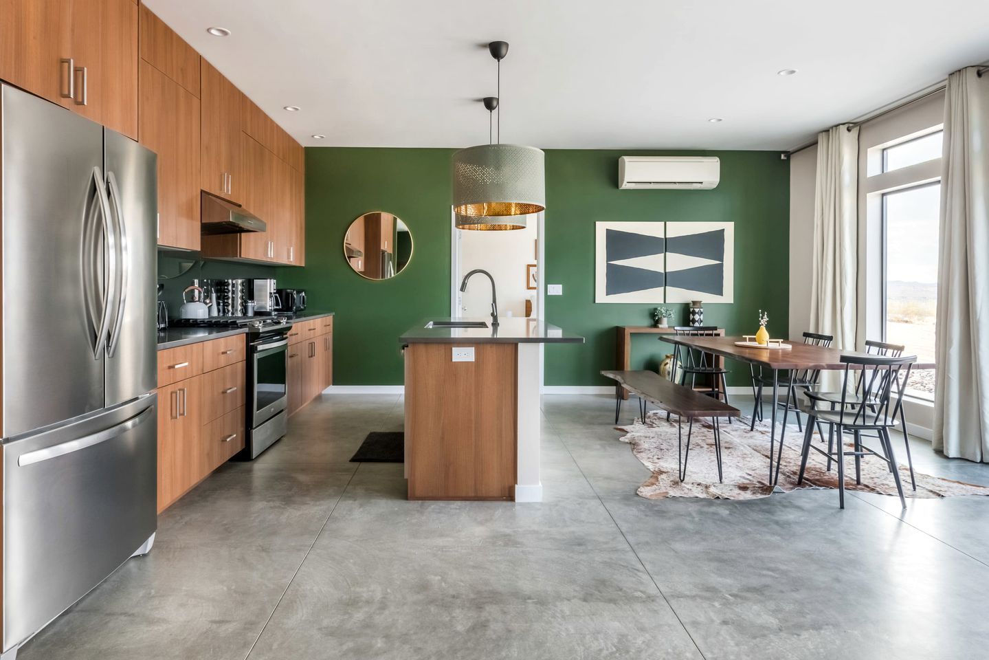 Secluded Vacation Rental with Hot-tub and Amazing Desert Views in Joshua Tree, California