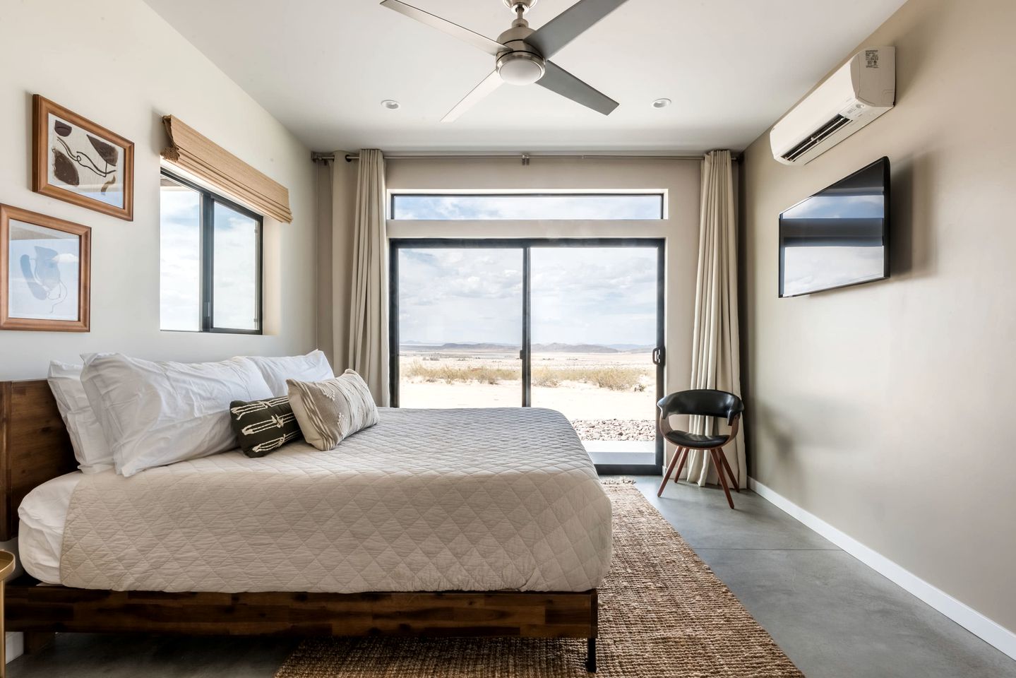 Secluded Vacation Rental with Hot-tub and Amazing Desert Views in Joshua Tree, California
