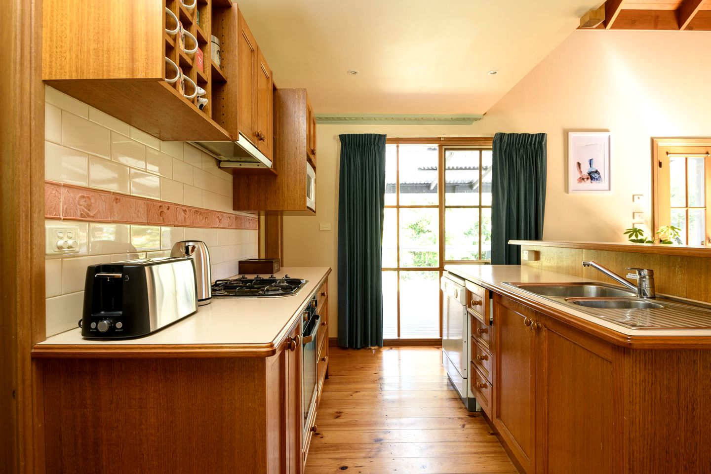 Embrace Nature's Warmth: Cozy Glamping Haven Among Drummond's Gum Trees