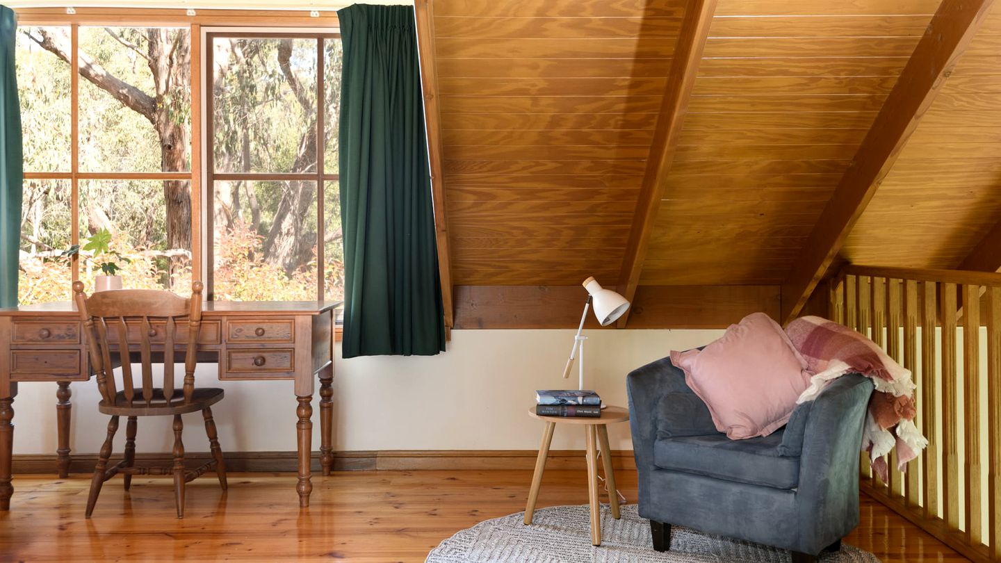 Embrace Nature's Warmth: Cozy Glamping Haven Among Drummond's Gum Trees