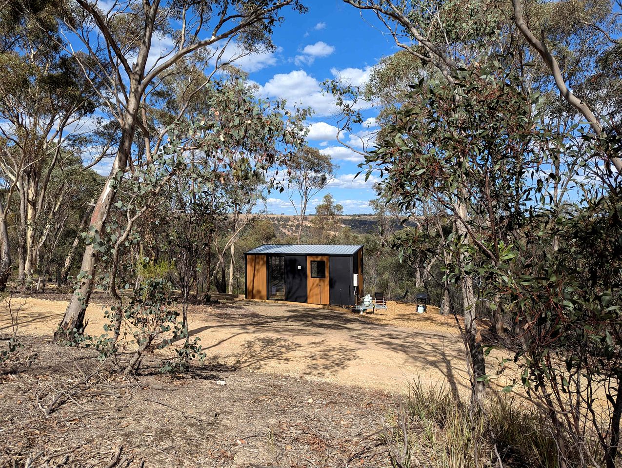Outstanding Tiny House Close to Nice Hiking Trails near Bacchus Marsh, Victoria