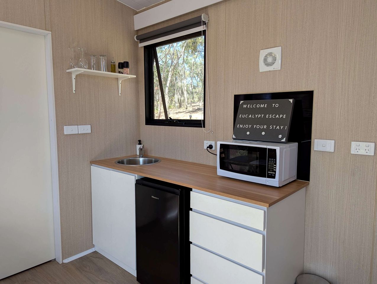 Outstanding Tiny House Close to Nice Hiking Trails near Bacchus Marsh, Victoria