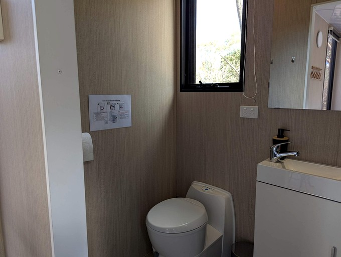 Tiny Houses (Australia, Bacchus Marsh, Victoria)