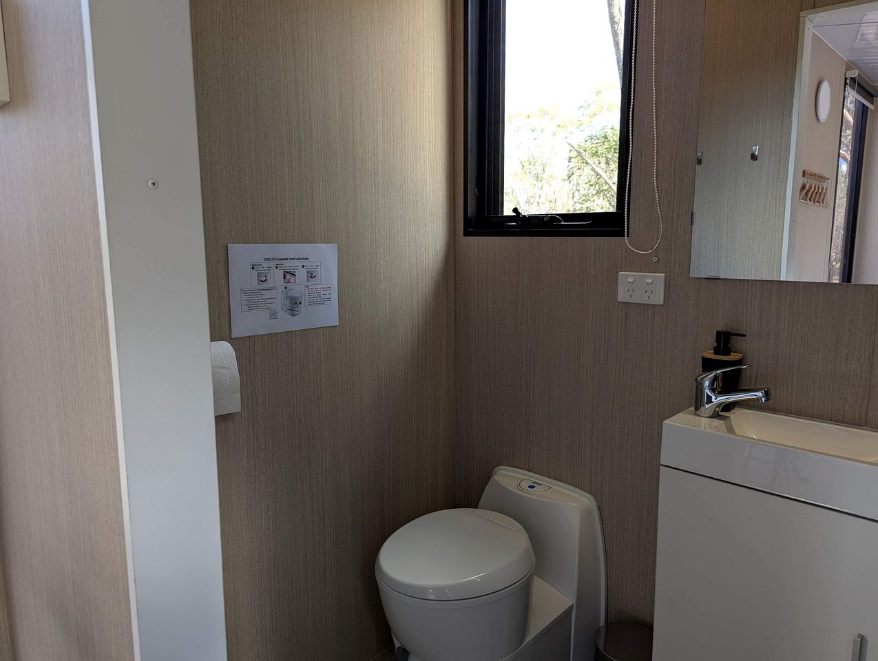 Outstanding Tiny House Close to Nice Hiking Trails near Bacchus Marsh, Victoria