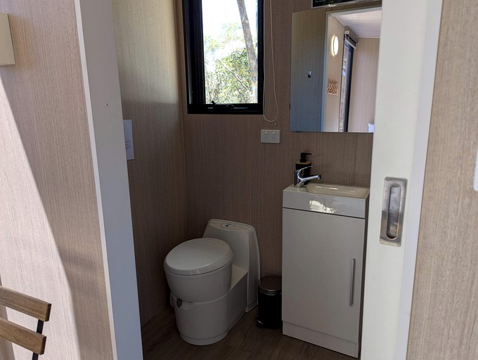 Tiny Houses (Australia, Bacchus Marsh, Victoria)