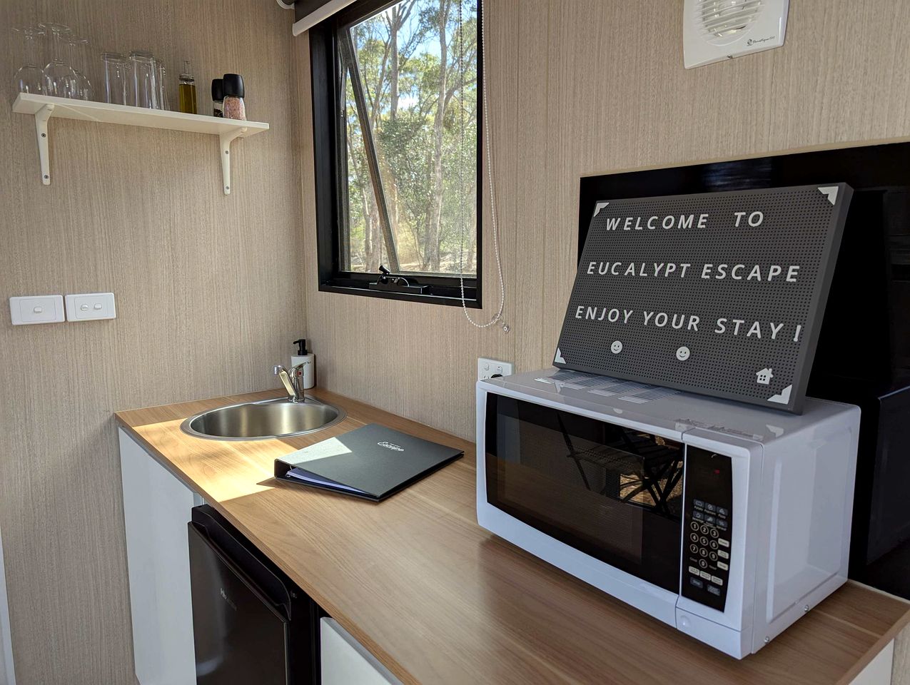 Outstanding Tiny House Close to Nice Hiking Trails near Bacchus Marsh, Victoria