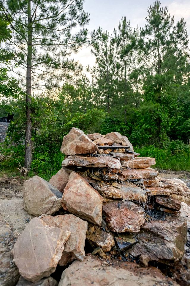 Electrifying Family Cabin with Mini Golf, Arcades & EV Charger Near Beavers Bend State Park | Broken Bow, Oklahoma