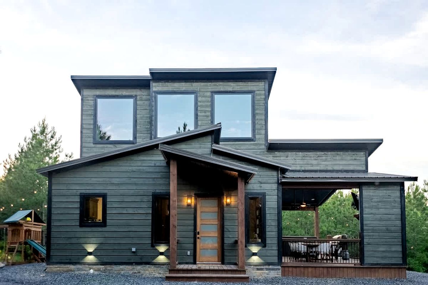 Electrifying Family Cabin with Mini Golf, Arcades & EV Charger Near Beavers Bend State Park | Broken Bow, Oklahoma