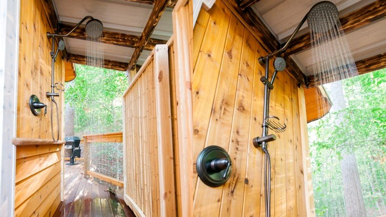 Tree Houses (Asheville, North Carolina, United States)