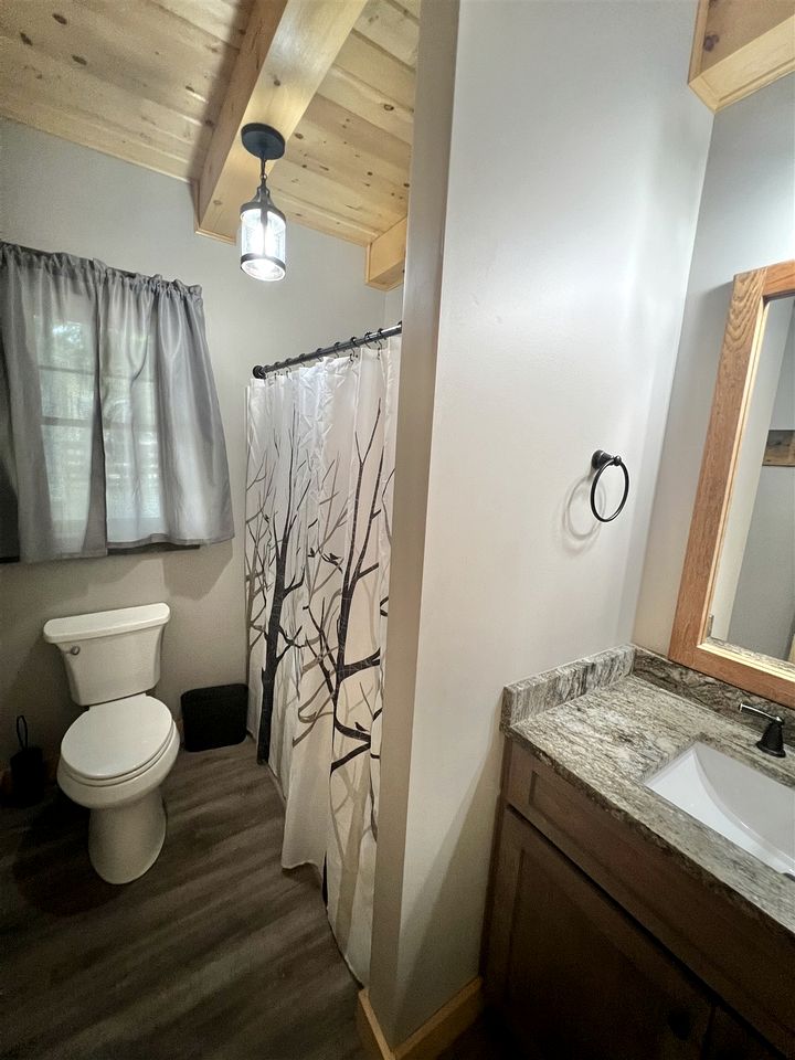 Beautiful Waterfront Vacation Rental with Direct Access to Lake in Sebago, Maine