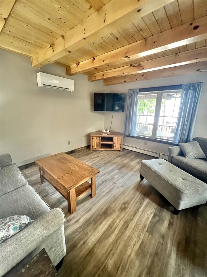 Beautiful Waterfront Vacation Rental with Direct Access to Lake in Sebago, Maine