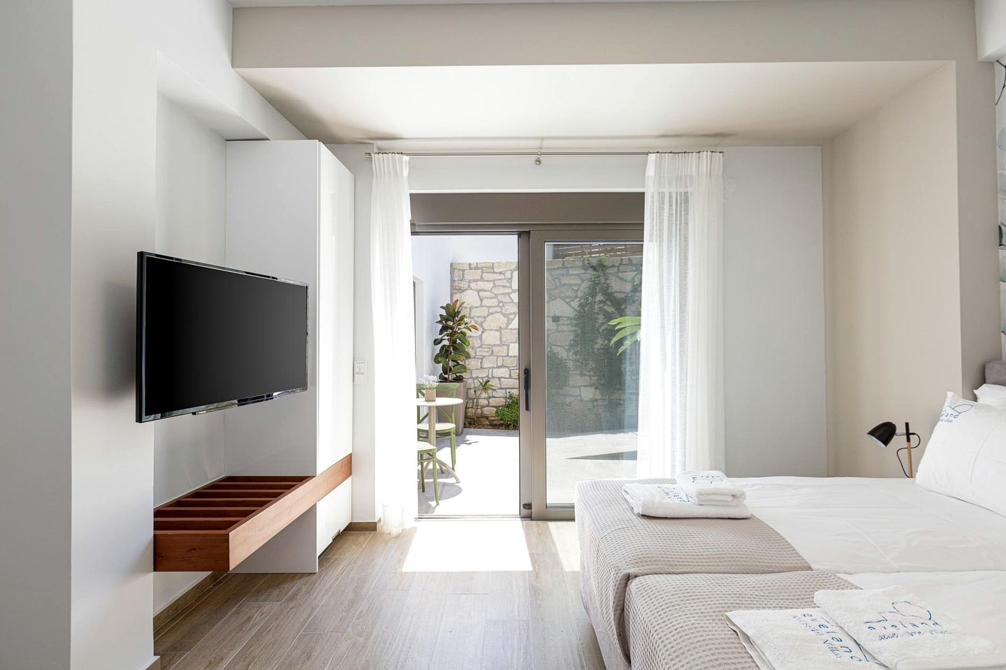 Enchanting Accessible Villa with Private Pool and Sea Views near Rethymno, Crete
