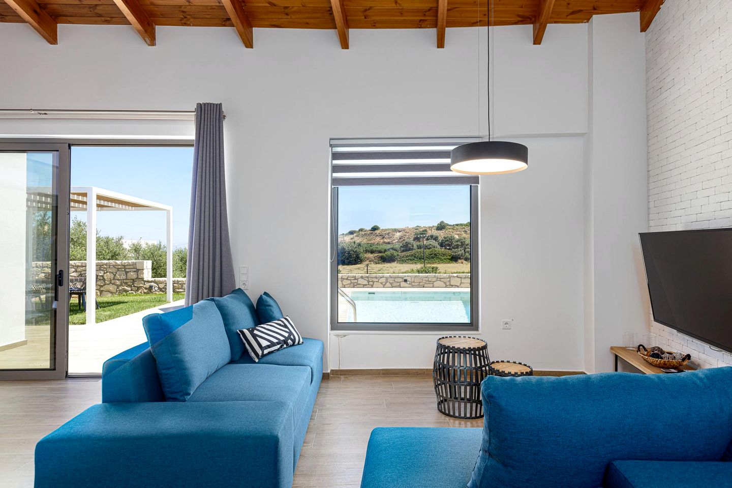 Enchanting Accessible Villa with Private Pool and Sea Views near Rethymno, Crete
