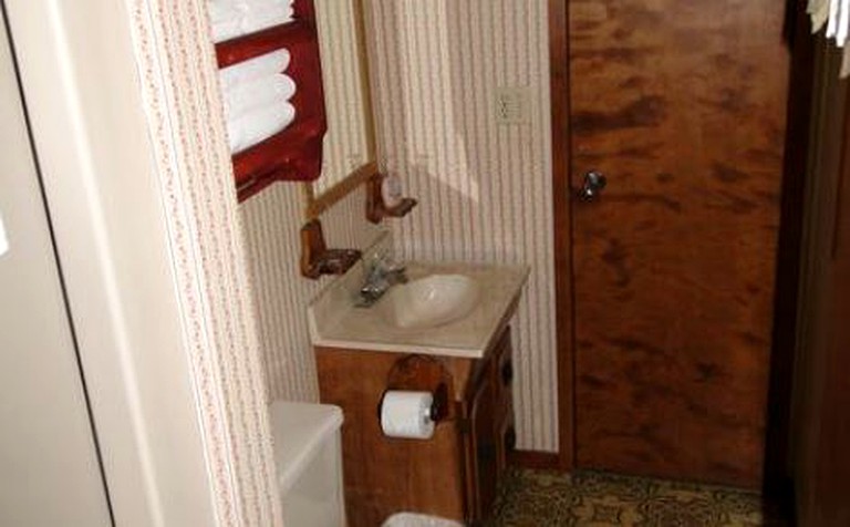 Cottages (Wild Rose, Wisconsin, United States)