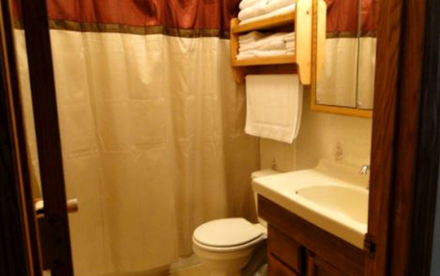 Cozy Vacation Rental near Nordic Mountain Ski Area, Central Wisconsin