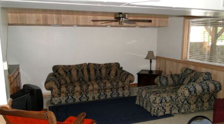 Cabins (Wild Rose, Wisconsin, United States)