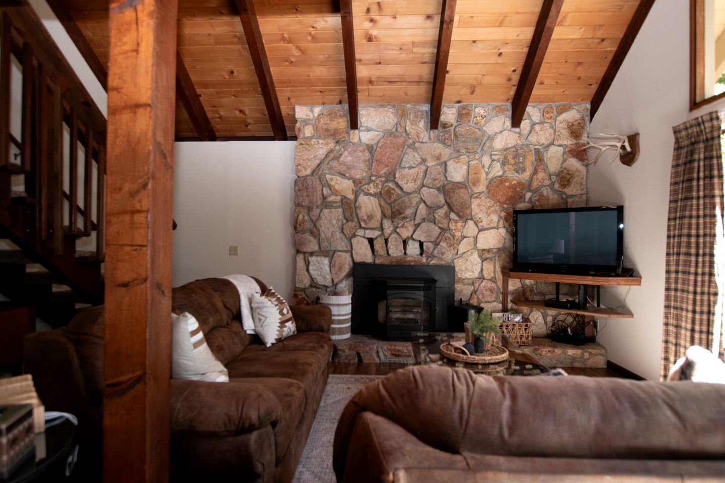 Two Incredible Cabins for a Memorable Family Getaway in Dorrington, California