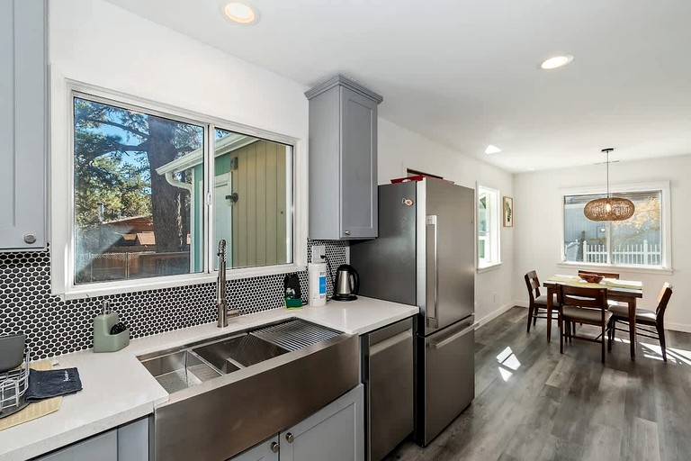 Cabins (United States of America, Big Bear, California)