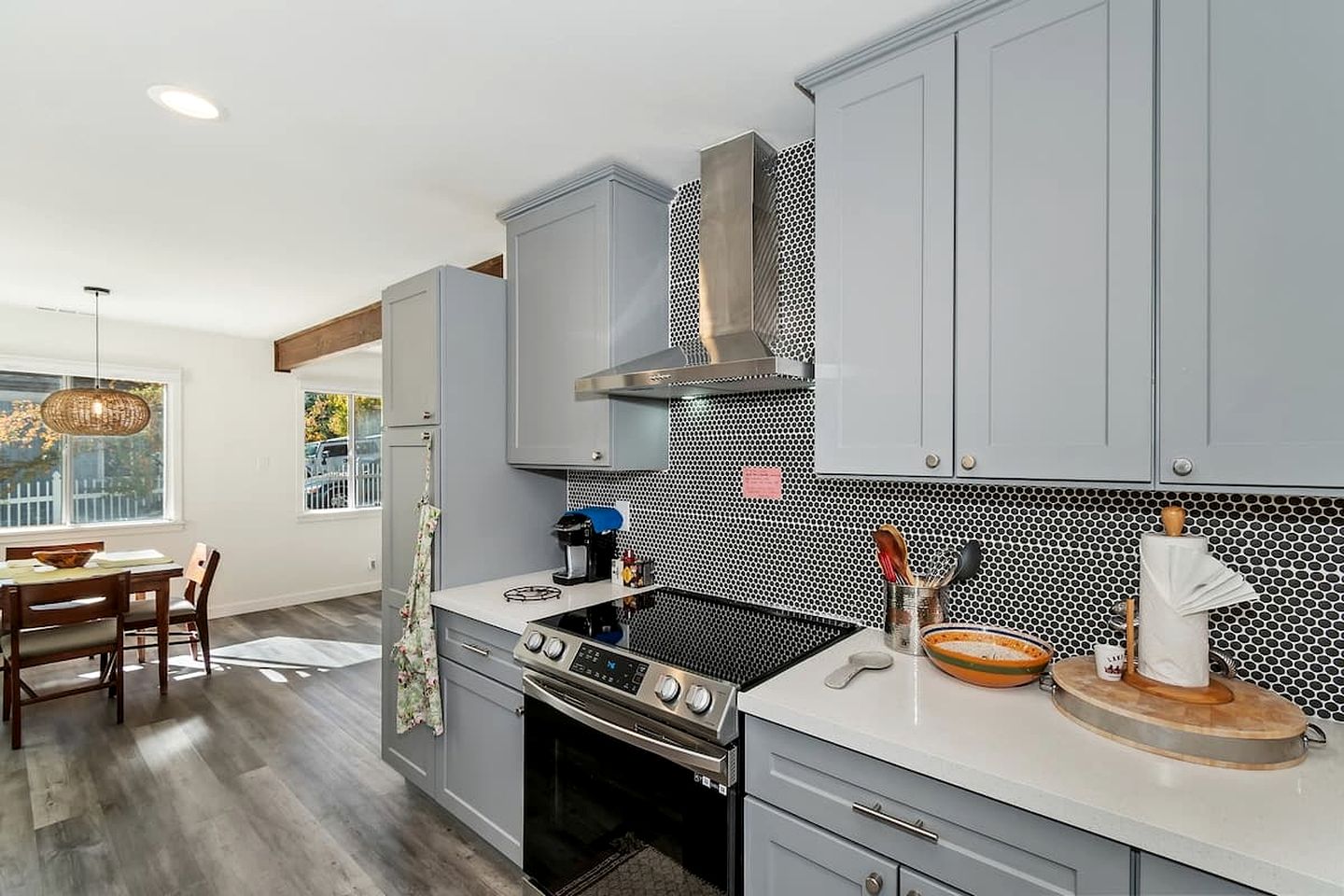 Peaceful Mountain Cabin with Hot Tub Retreat Near Big Bear Lake, California