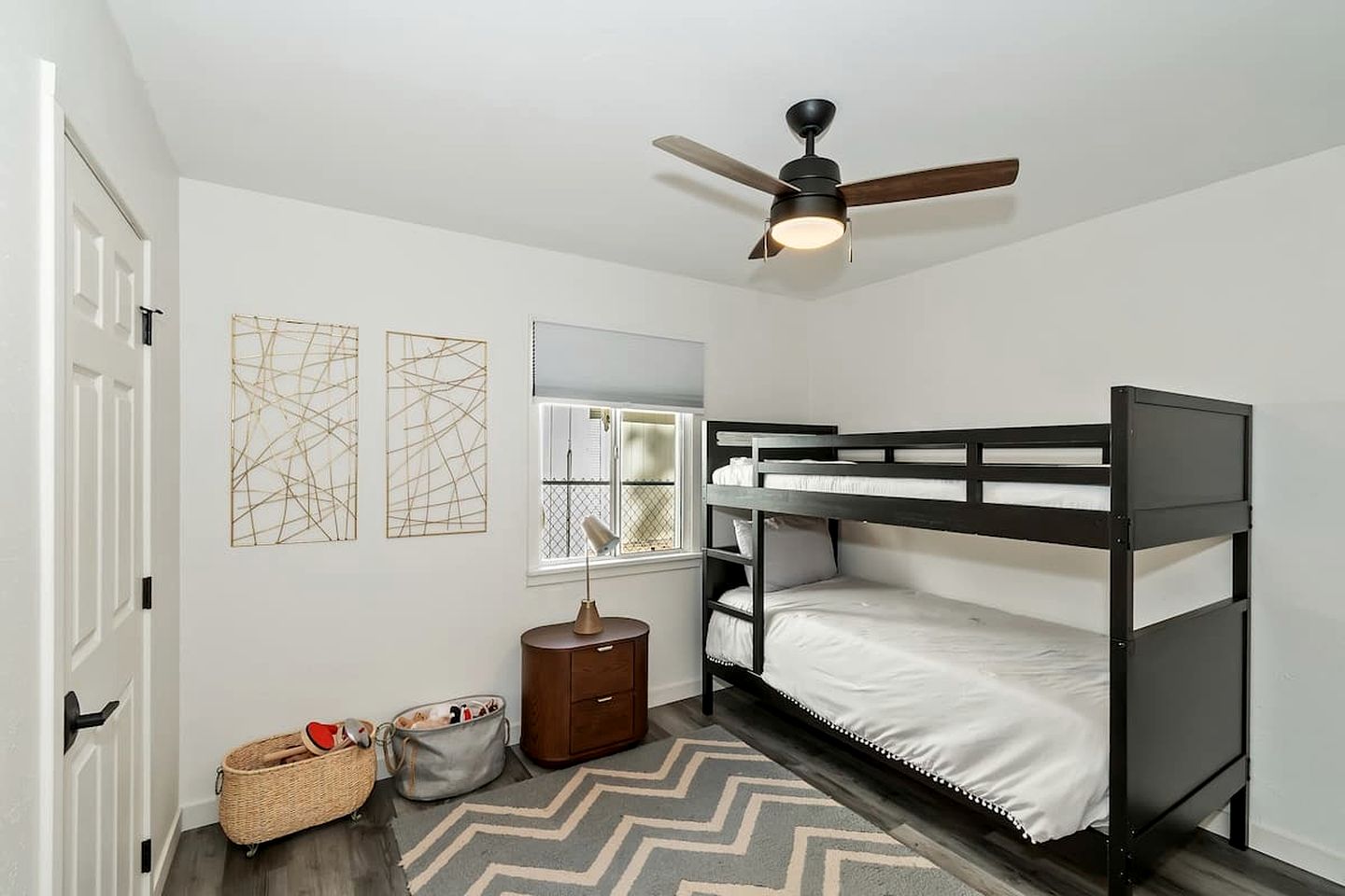 Peaceful Mountain Cabin with Hot Tub Retreat Near Big Bear Lake, California