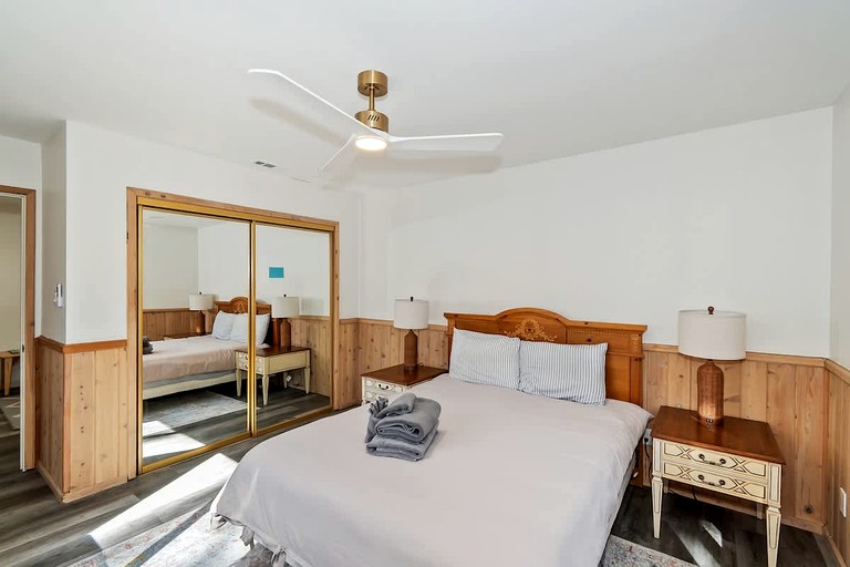 Cabins (United States of America, Big Bear, California)