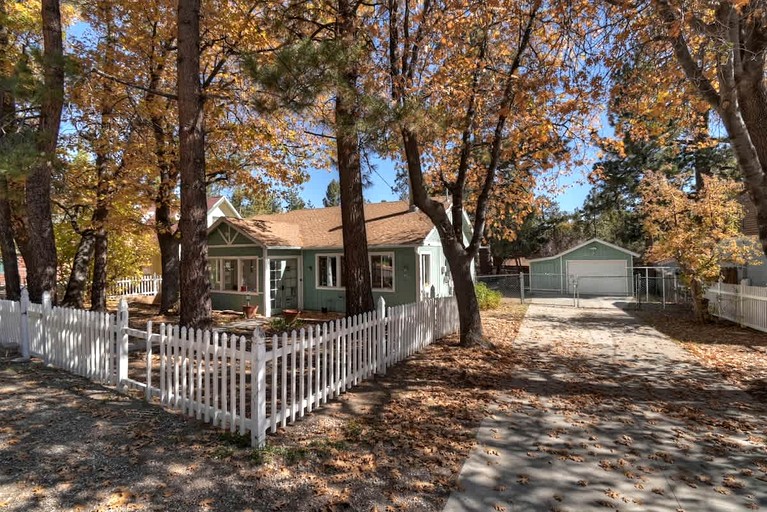 Cabins (United States of America, Big Bear, California)