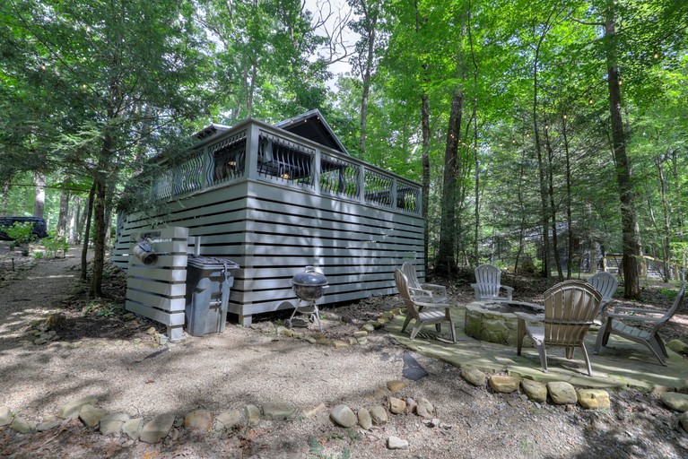 Cabins (United States of America, Monteagle, Tennessee)