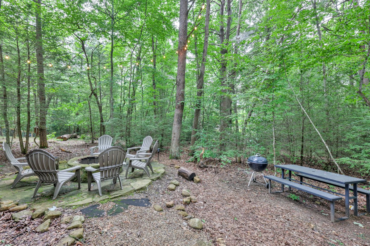 Fantastic Cabin with Fire Pit in Monteagle, Tennessee