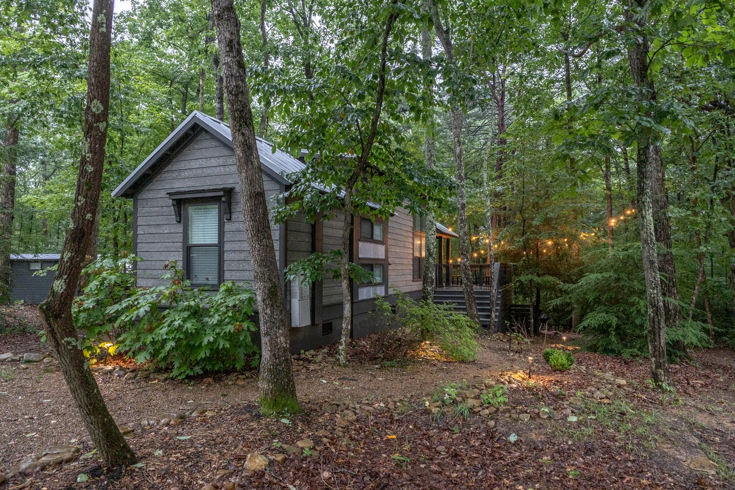 Fantastic Cabin with Fire Pit in Monteagle, Tennessee