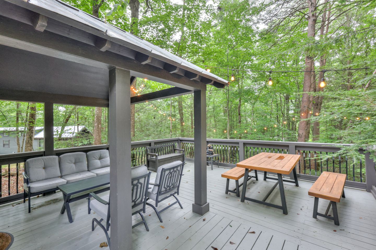 Fantastic Cabin with Fire Pit in Monteagle, Tennessee