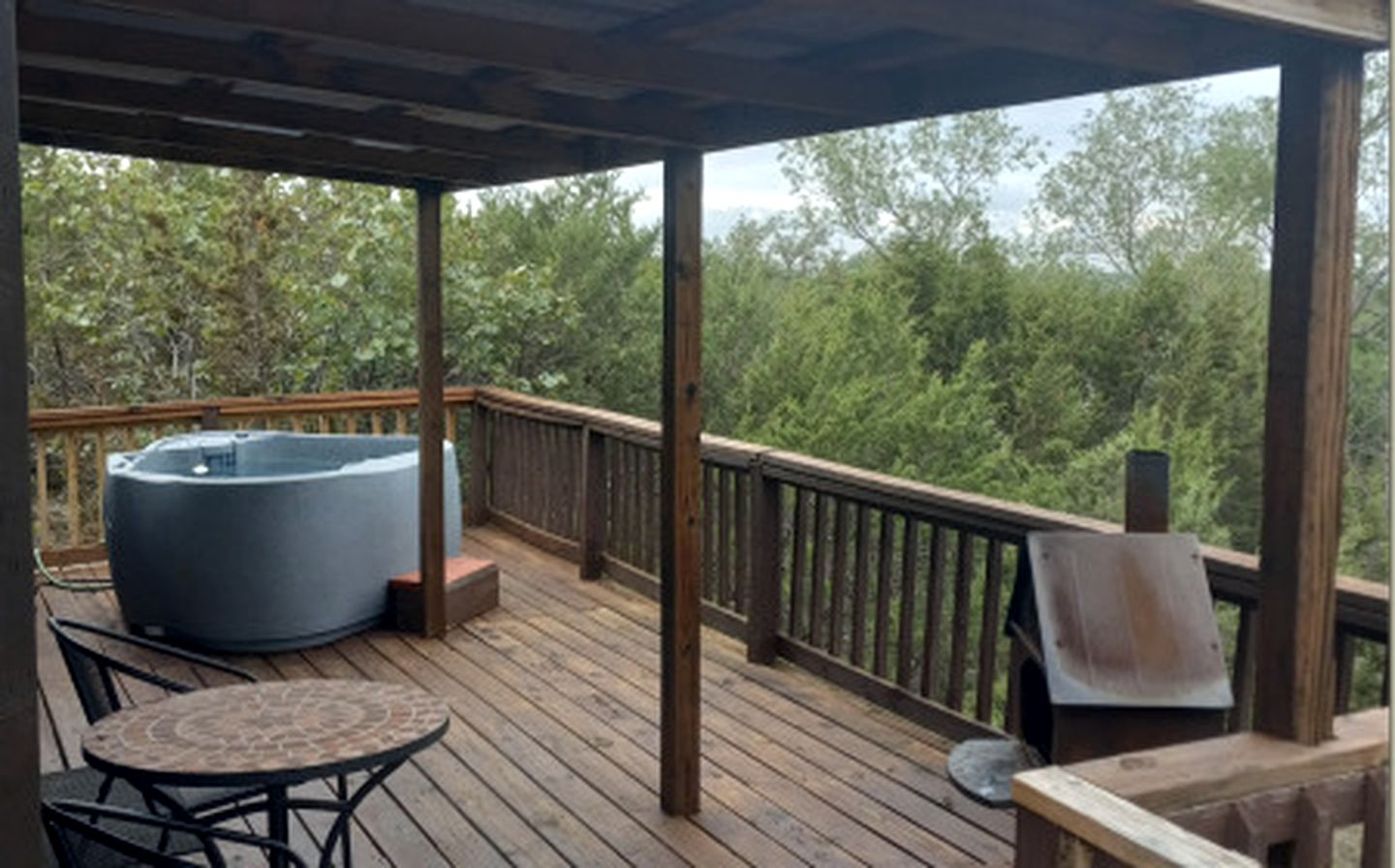 Exceptional Cabin near Lake Granbury Perfect for Discovering Texas Wildlife
