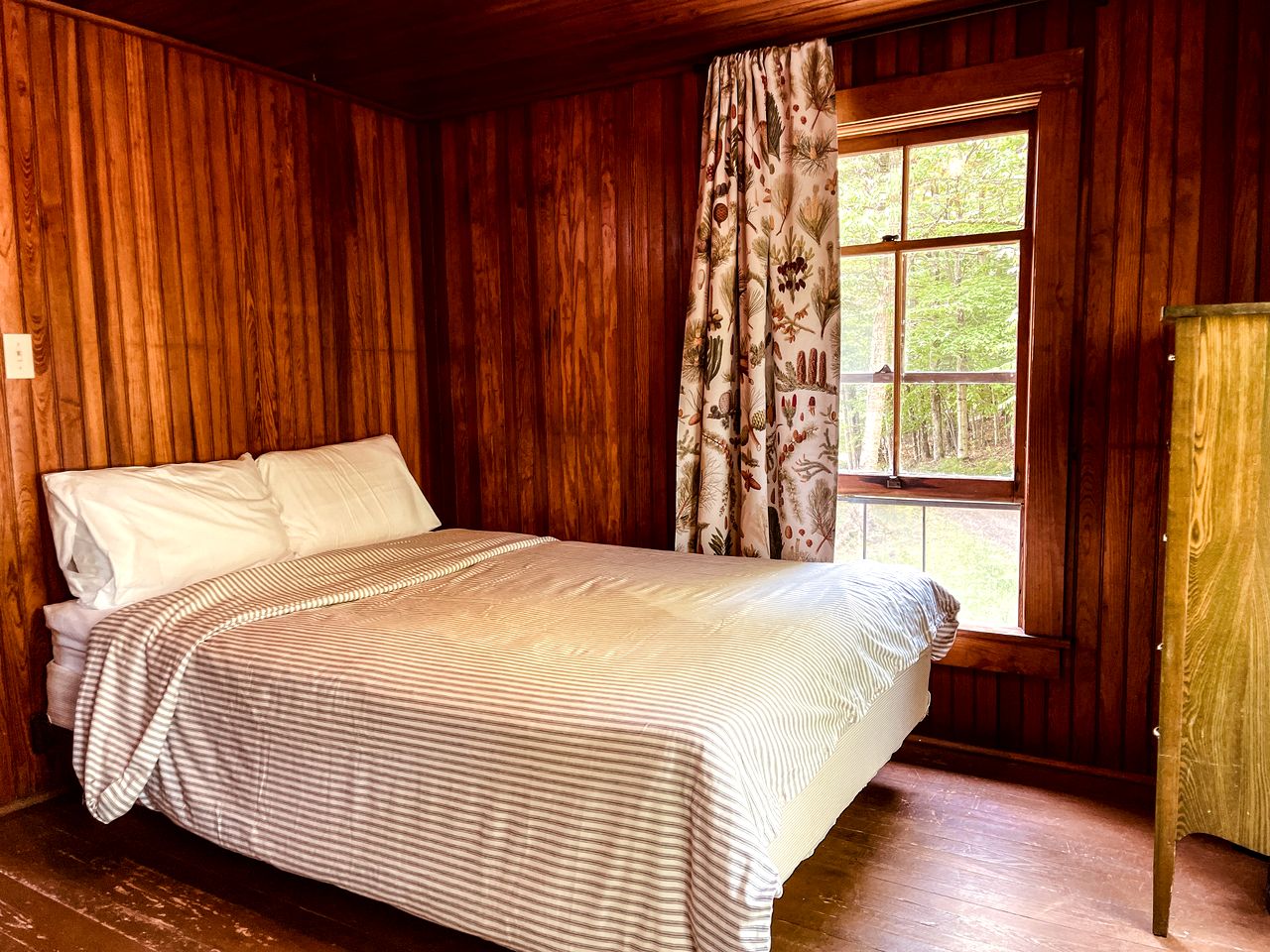 Exceptional Serenity: Unique Cabin Glamping Oasis in Raquette Lake, NY