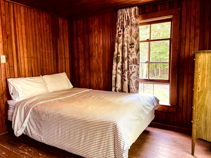 Cabins (United States of America, Raquette Lake, New York)