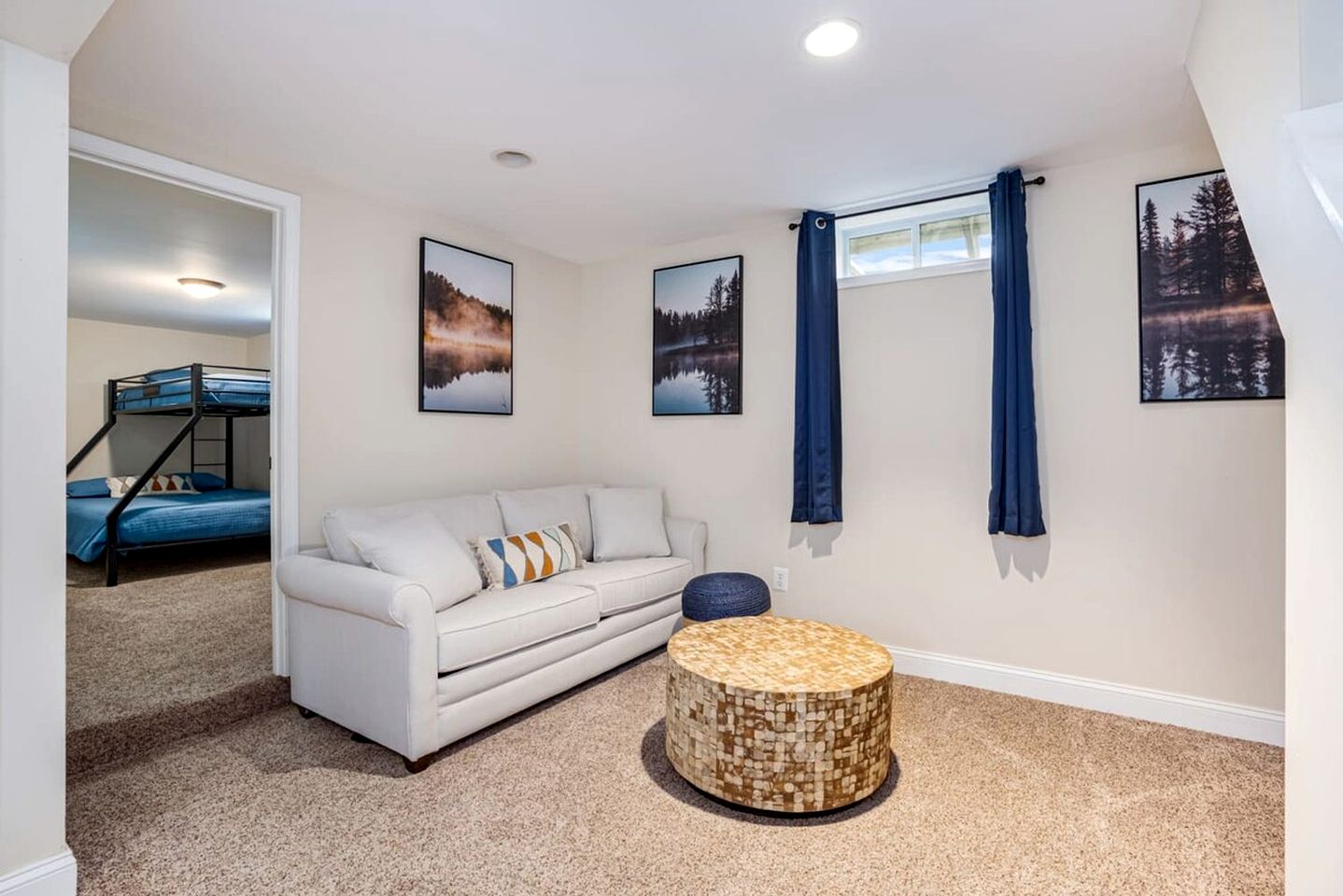 Fun and Modern Cabin with Pool Table, Hot Tub and Fire Pit for Your Perfect Getaway in Historic Harpers Ferry, WV