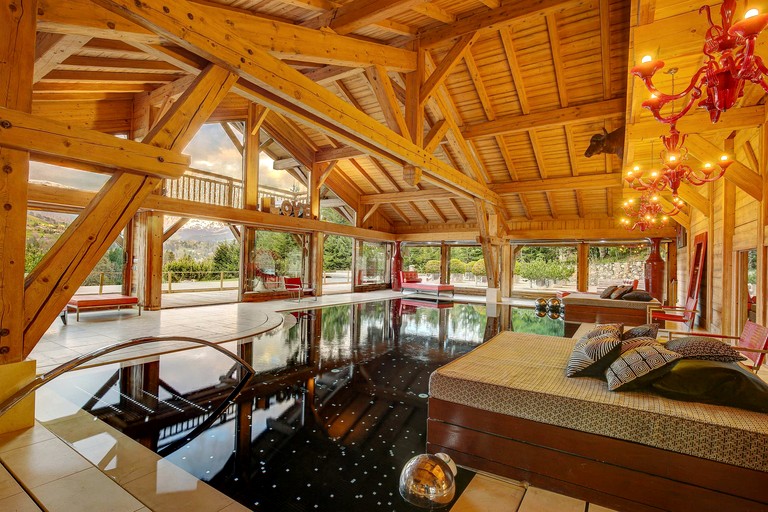 Vacation Rentals (France, Demi-Quartier, Auvergne-Rhône-Alpes)