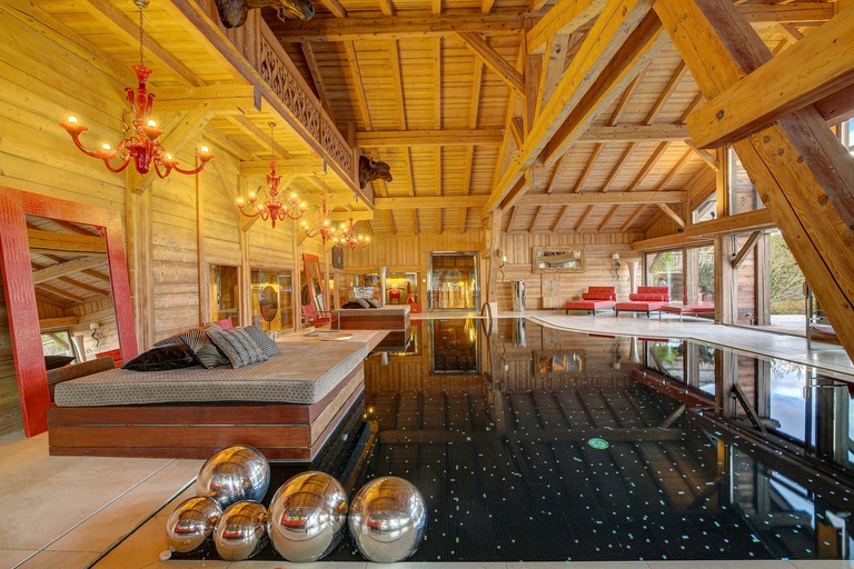 Vacation Rentals (France, Demi-Quartier, Auvergne-Rhône-Alpes)