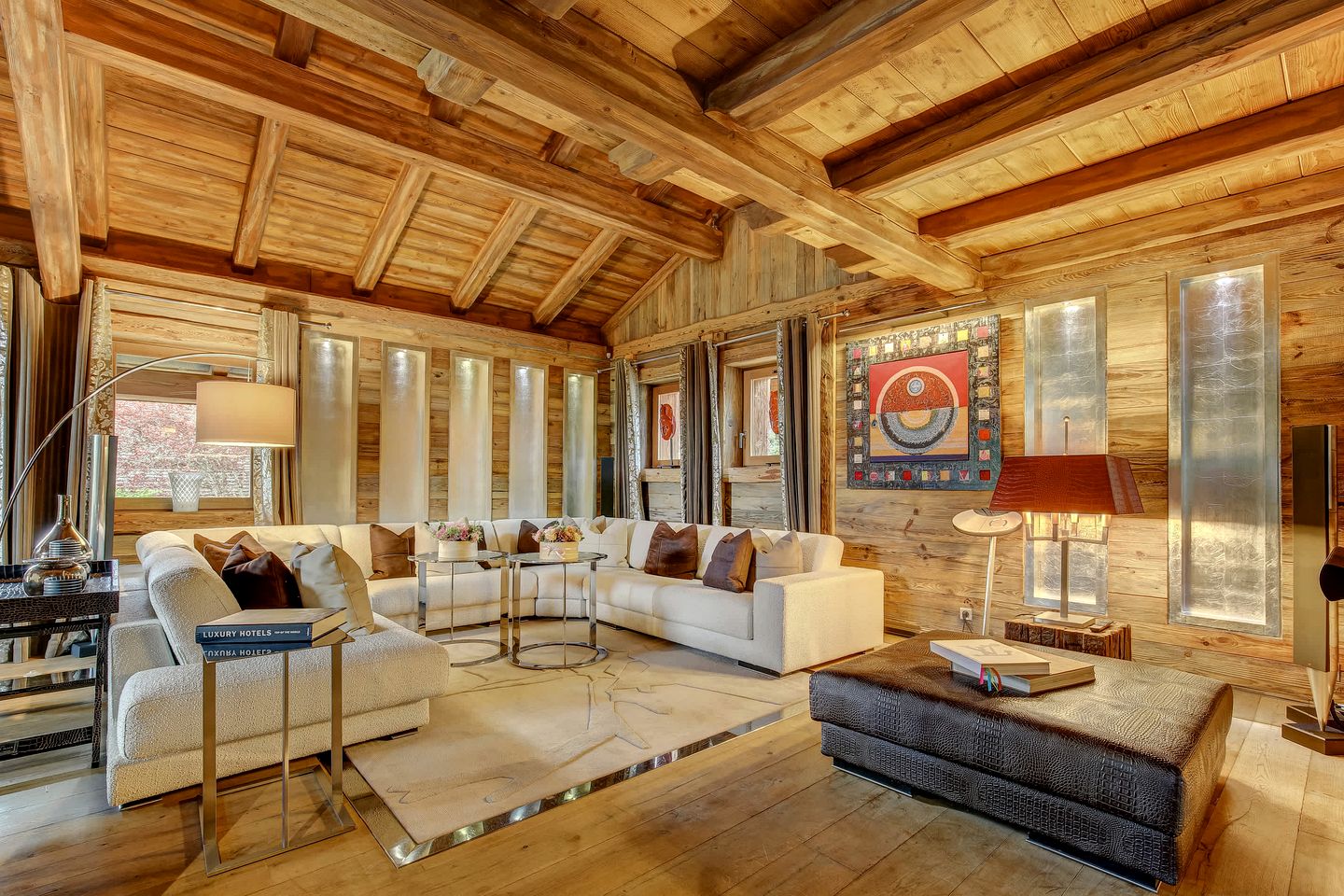 Prestigious Luxury Chalet with Private Helipad near Mont d’Arbois in Megève, France
