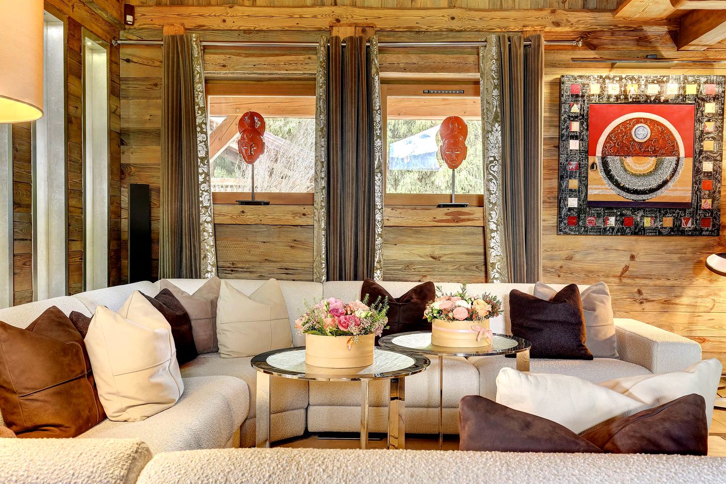 Prestigious Luxury Chalet with Private Helipad near Mont d’Arbois in Megève, France