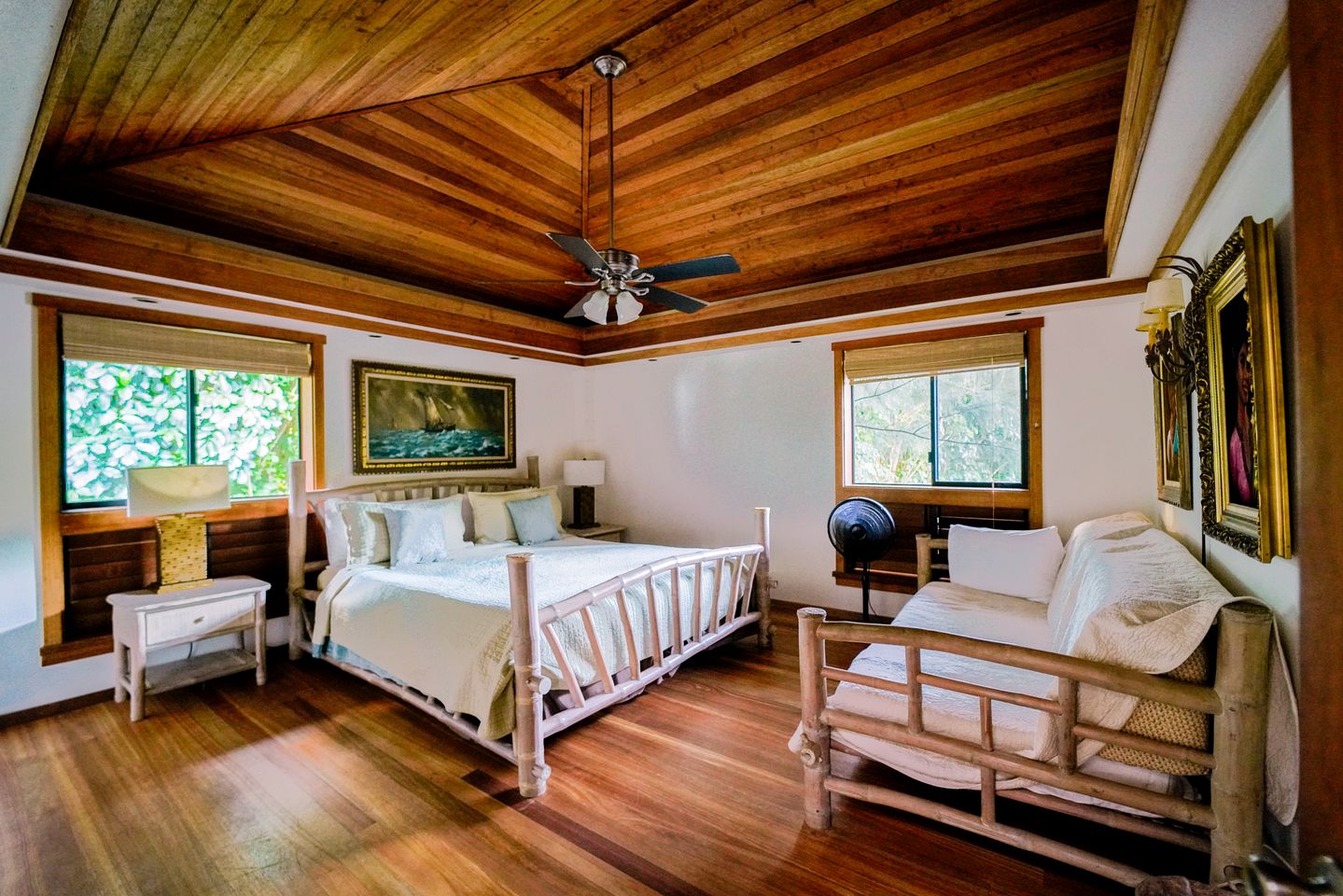 Exclusive Vacation Rental for Large Groups on the Shores of Anini Beach on the Island of Kauai in Hawaii