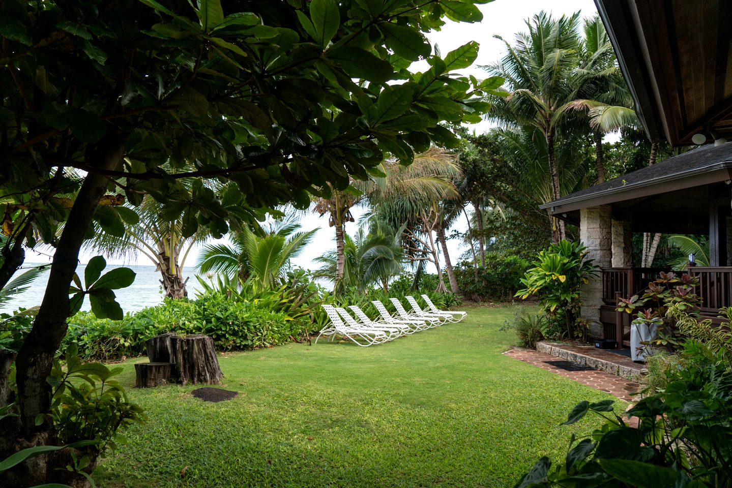 Exclusive Vacation Rental for Large Groups on the Shores of Anini Beach on the Island of Kauai in Hawaii