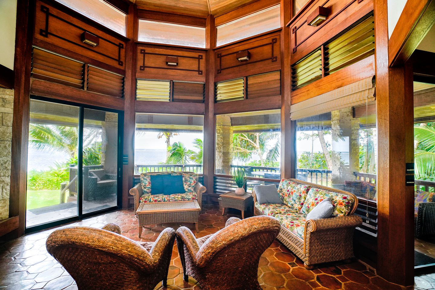 Exclusive Vacation Rental for Large Groups on the Shores of Anini Beach on the Island of Kauai in Hawaii