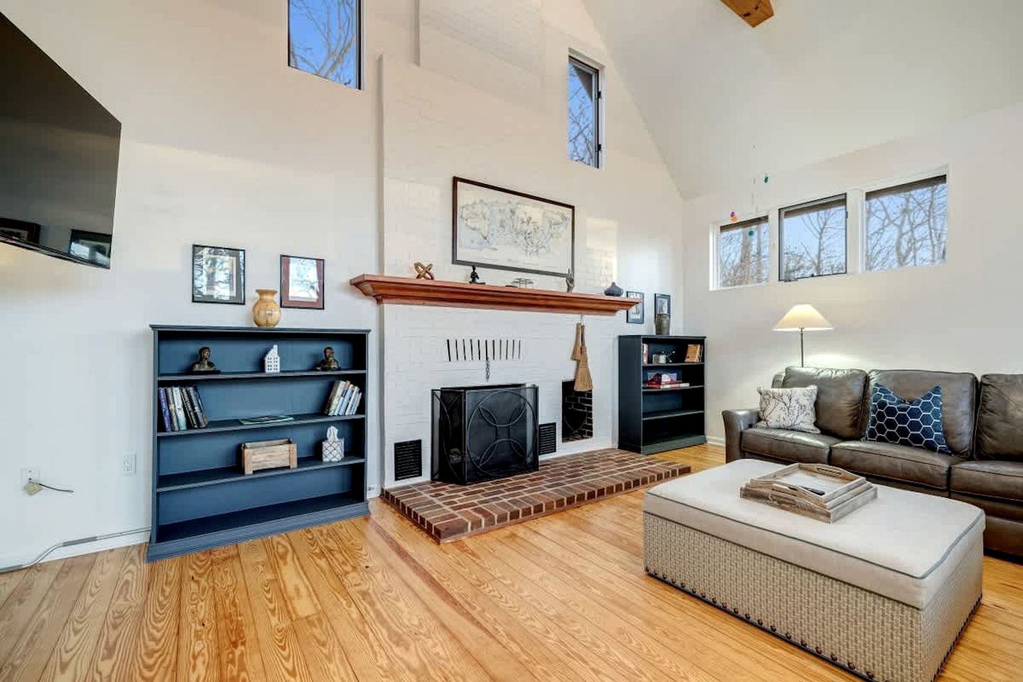 Gorgeous Cabin with Magnificent Views of the Potomac River in Shepherdstown, West Virginia