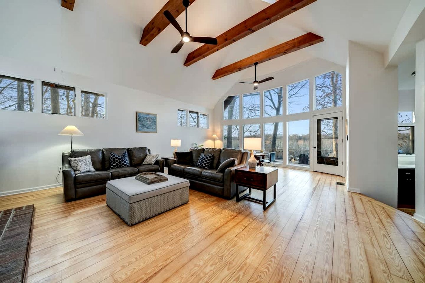 Gorgeous Cabin with Magnificent Views of the Potomac River in Shepherdstown, West Virginia