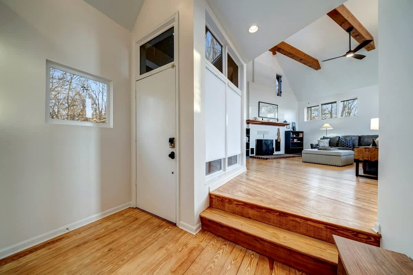 Gorgeous Cabin with Magnificent Views of the Potomac River in Shepherdstown, West Virginia