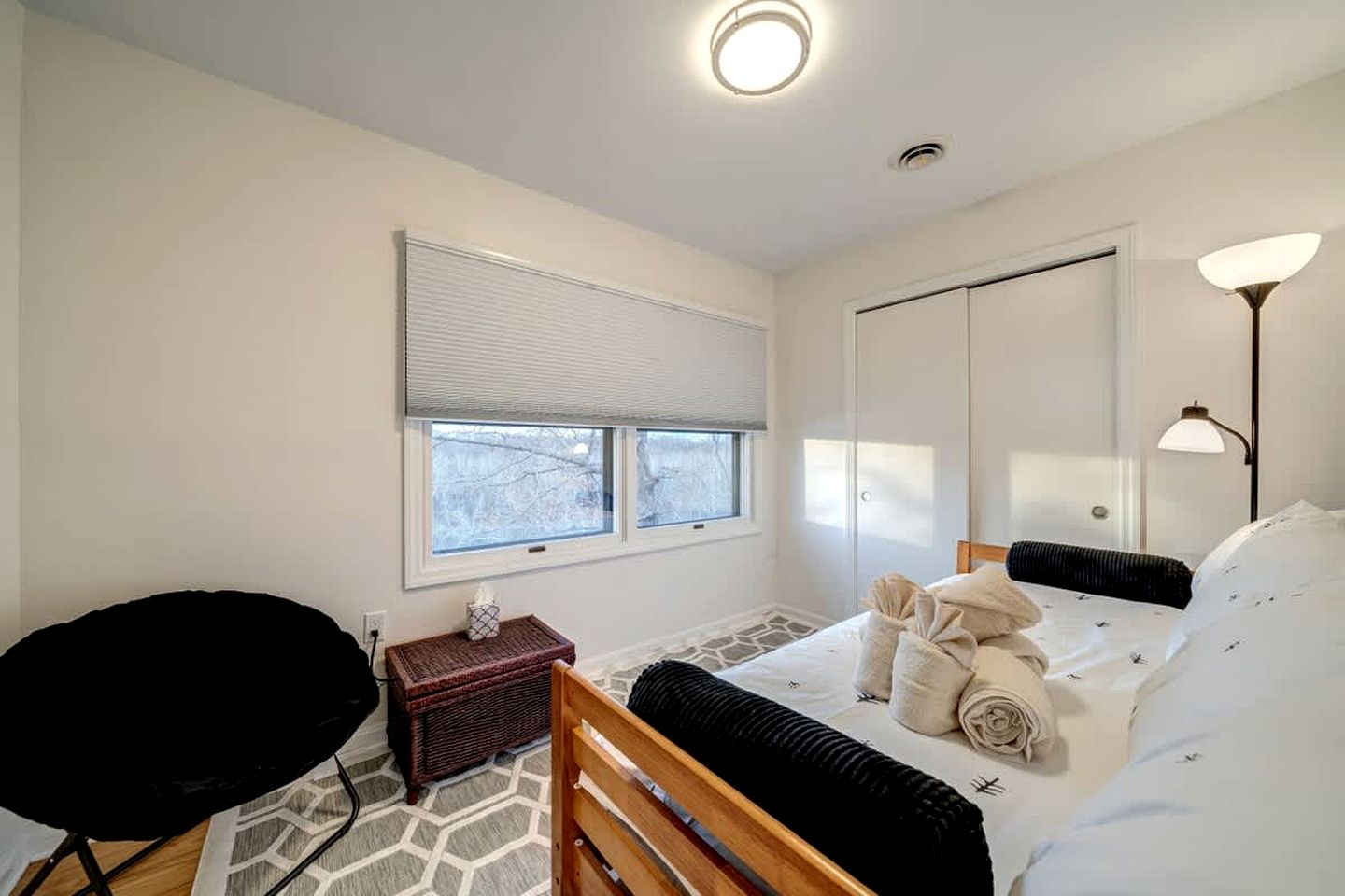 Gorgeous Cabin with Magnificent Views of the Potomac River in Shepherdstown, West Virginia