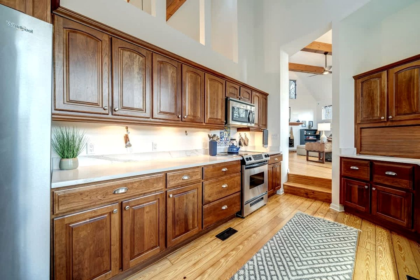 Gorgeous Cabin with Magnificent Views of the Potomac River in Shepherdstown, West Virginia